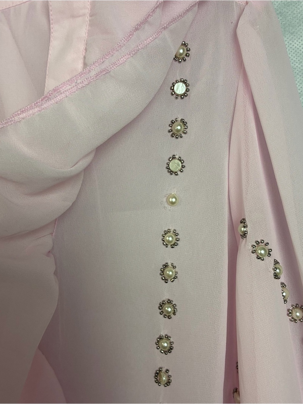 Boston Proper Parisian Pearl Embellished Ruffle Blouse/Cami Pink Sheer Sz L Flaw - Picture 2 of 16